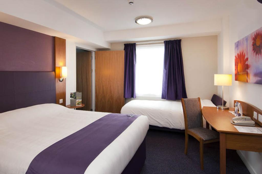 Premier Inn Leamington Spa Town Centre Bilik gambar